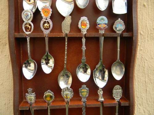 18 spoons mixed with free rack